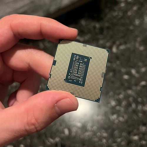 Intel Core i3-10105F processor like new, LGA1200