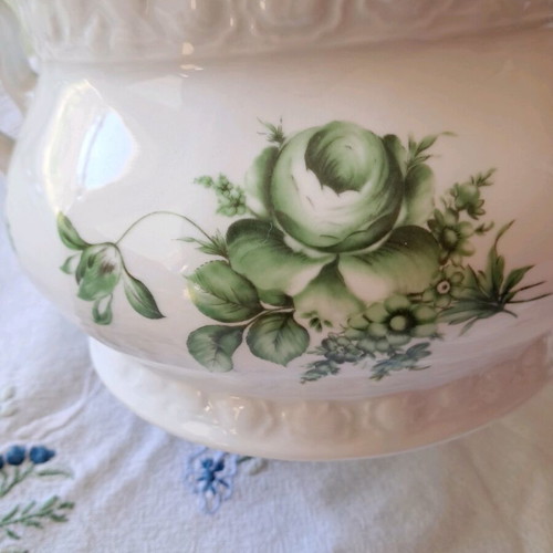 Soup tureen from Germany like new