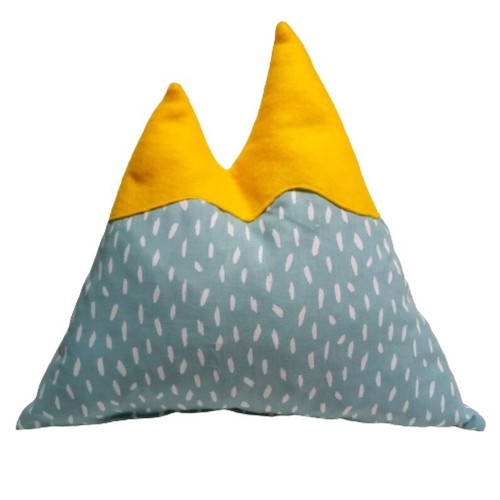 Set of 2 square with jungle and mountain animals (28 x 28 cm and 33 x 34 cm)