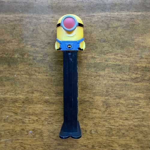 PEZ dispenser Minions Mel Despicable Me like new