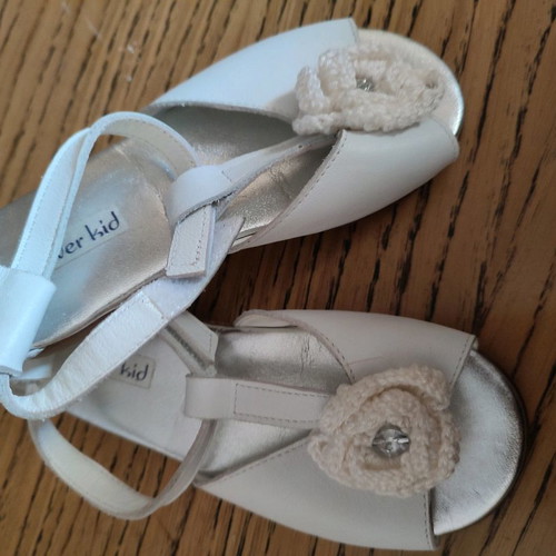 Everkid ballerinas new, white with embroidery, size 25