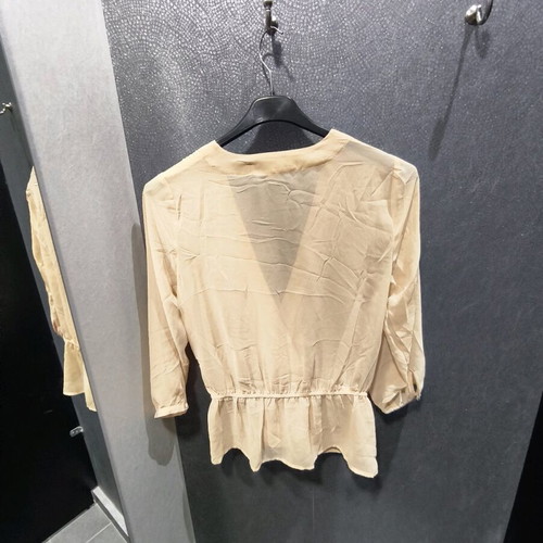 Forever21 pink fitted blouse like new