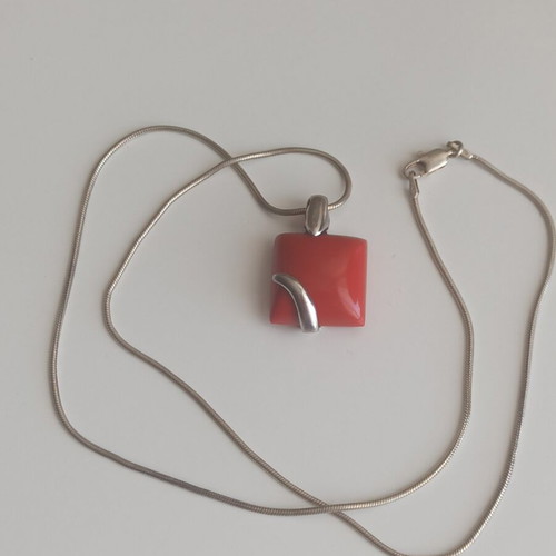Silver 925 Necklace with Red Coral Pendant 50 cm like new