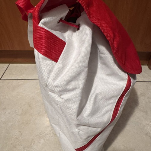 Two-tone backpack drawstring bag white and red like new