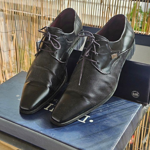 Damiani leather dress shoe black size 44 like new