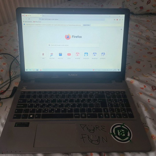 Laptop used with Intel Core i5, 15.6", 4GB RAM, 500GB SSD, Windows