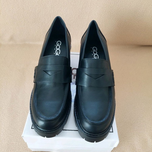 Loafers-style pumps new, size 40, black