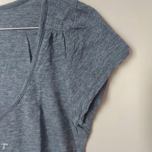 H&M t-shirt like new, blue with denim design, size M