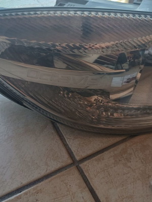 ΕΜΠΡΟΣ ΔΕΞΙΟ ΦΑΝΑΡΙ ΜΕ ΛΟΓΟΤΥΠΟ ΓΙΑ SKODA OCTAVIA '08-'13 ΚΩΔΙΚΟΣ 1Z1941016F