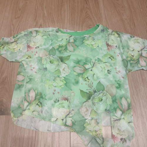 Airy blouse XL with floral pattern, like new