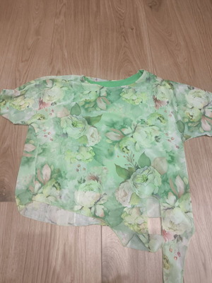 Airy blouse XL with floral pattern, like new