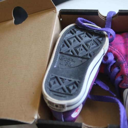 Converse Chuck Taylor All Star Party kids boots like new, purple