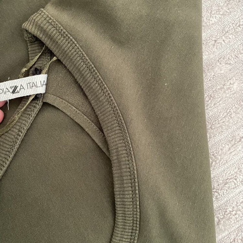 Long blouse like new, size M, green