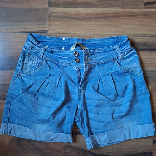 Adoro denim shorts size 46, like new, blue