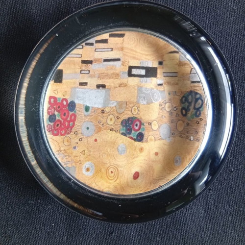 Gustav Klimt souvenir under glass dome 7 cm like new