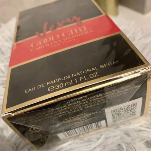 Carolina Herrera Very Good Girl Eau de Parfum 30ml new, authentic