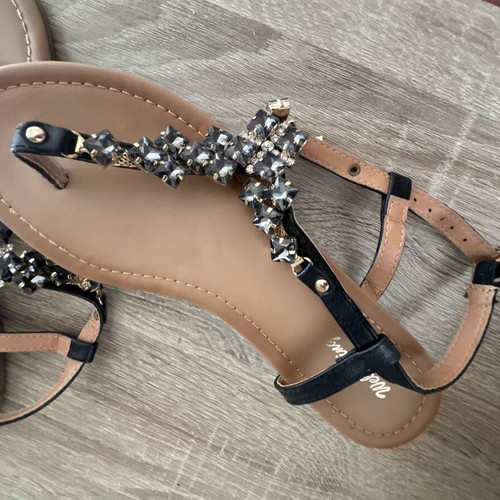 Sandals low with rhinestones like new, size 38