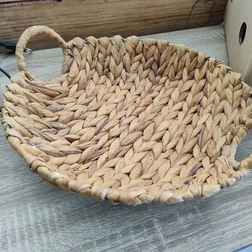 Woven fruit basket used, 35x31x8 cm