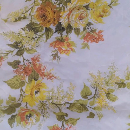 Vintage quilt with 2 curtains new