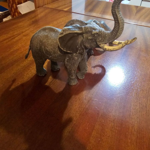Elephant figurines used, family set with sturdy construction