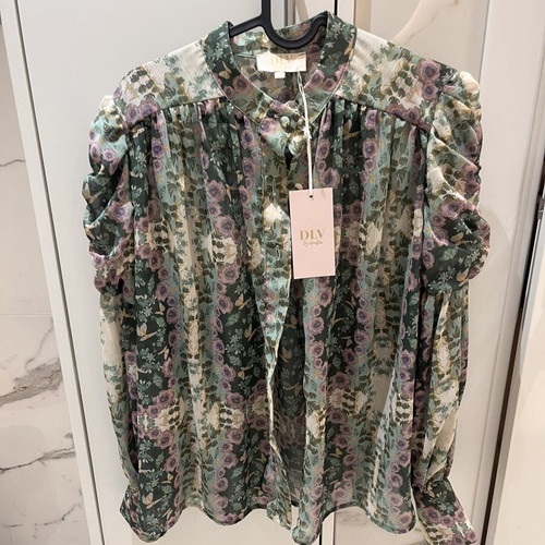Floral Shirt DLV by Darlin New, pastel colors, sizes S/M