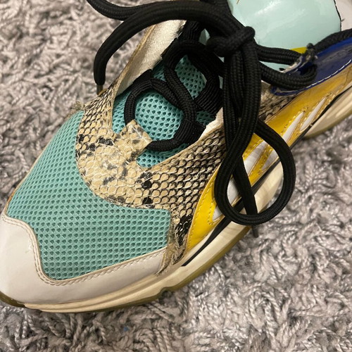 Nak sneakers leather patent with animal print like new