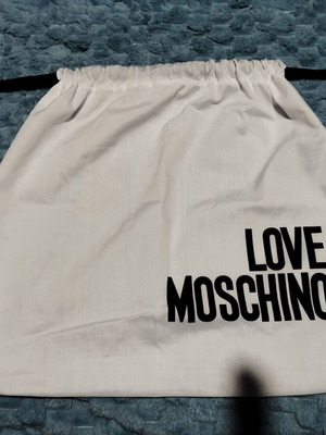 Love Moschino dust bag 15cm fabric white like new