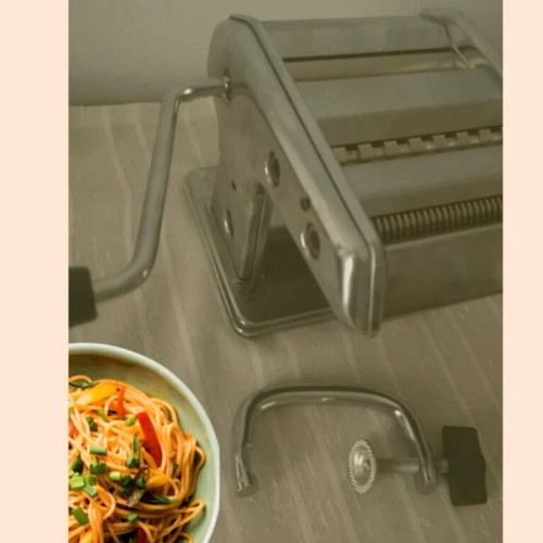 Marcato Ampia pasta machine like new, Italian quality