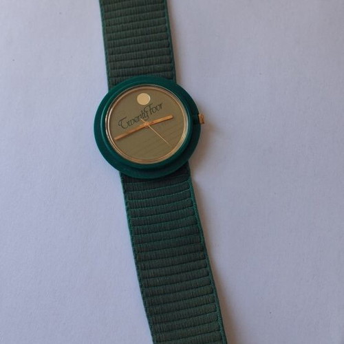 Movado TwentyFouv Time Museum 1980 μεταχειρισμένο ρολόι quartz