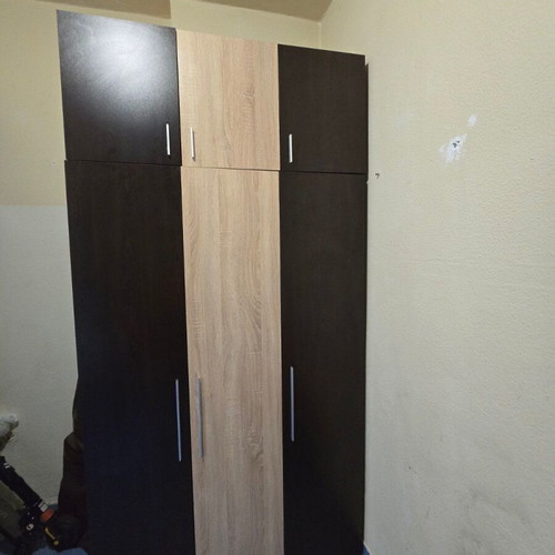 Three-Door Wardrobe like new 1.18x2.30x0.50 m