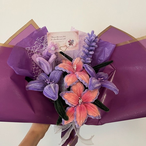 Purple Fairy Bouquet with 6 Flowers in Pink and Purple Shades