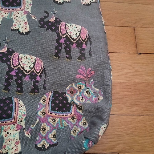 Accessorize fabric tote bag with elephant design, like new, shoulder type