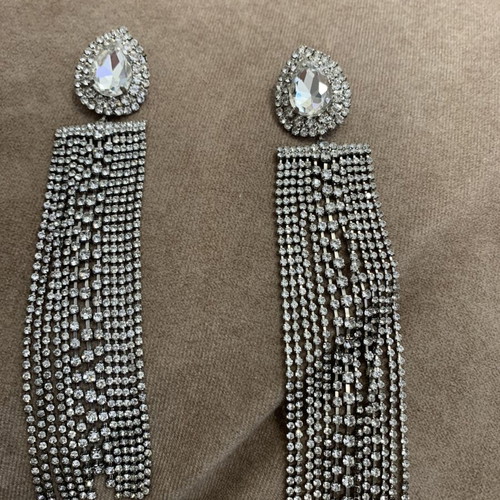 Long earrings with rhinestones like new