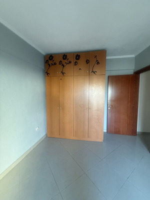 Large wooden wardrobe 2×2.80 m