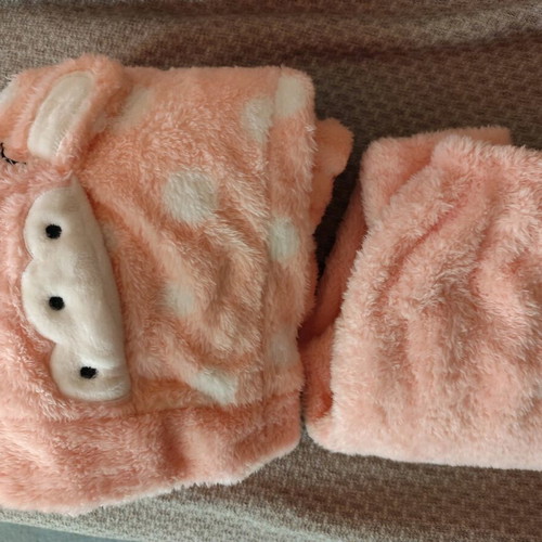 Fleece pajamas pink with bunny design like new, small