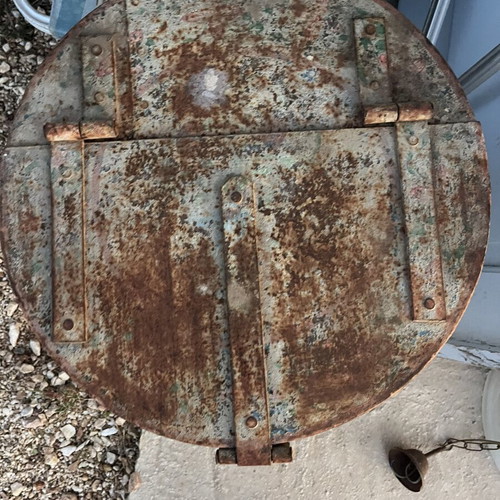 Metal canister with natural patina