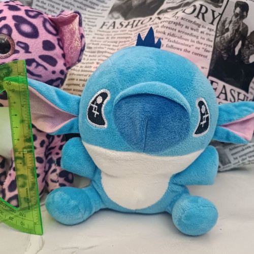 Set of 2 plush stuffed animals