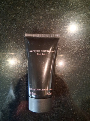 Narciso Rodriguez "For Her" body lotion
