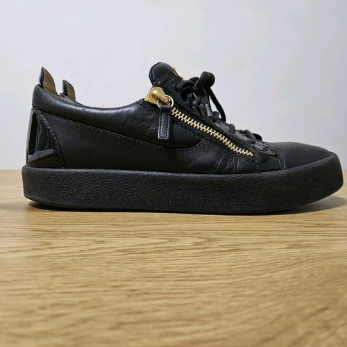 Giuseppe Zanotti sneakers used, size 40, black leather