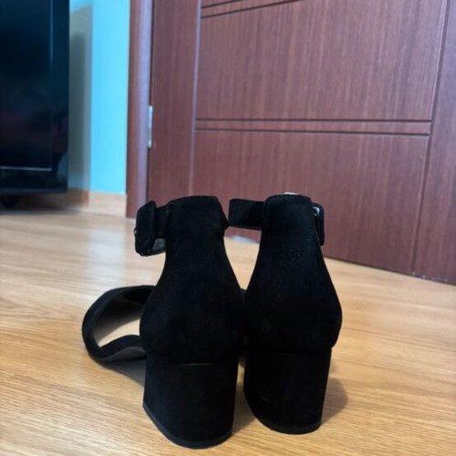 GoGo Shoes black velvet pumps like new with low heel and strap