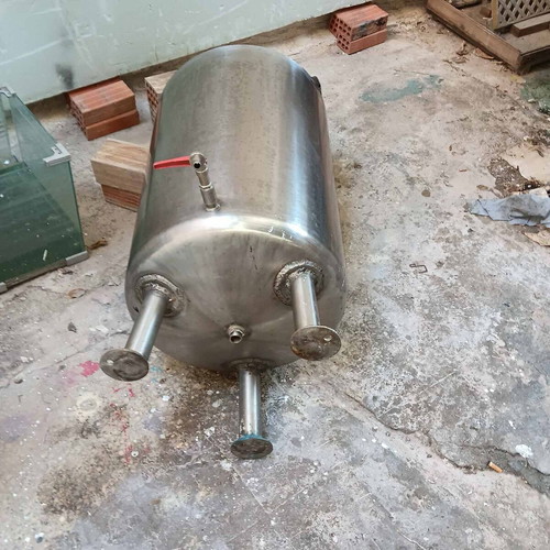 Stainless steel containers 100L like new, set with tap and plain