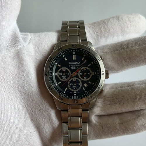 Seiko Chronograph 4T53-00A0 wristwatch like new, black and silver