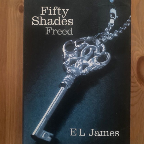 Fifty Shades Freed used, English edition