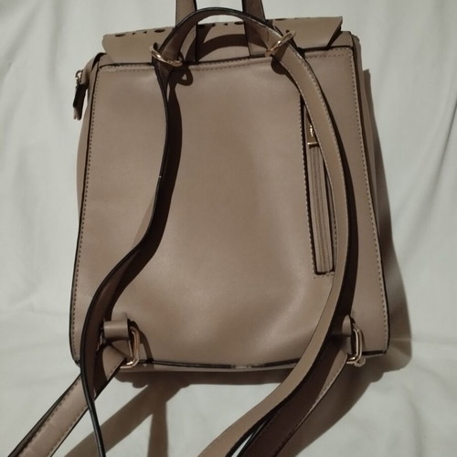 Verde backpack bag like new, beige
