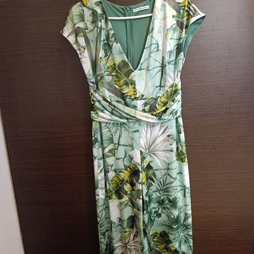 Guess one-piece jumpsuit like new, size L, multicolor green