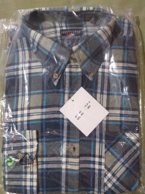 Men's flannel shirt new, size L