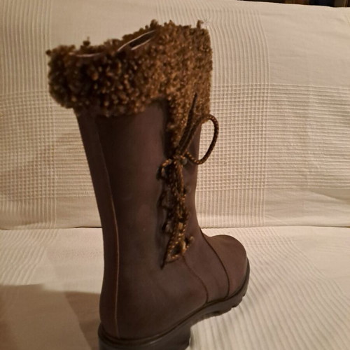 Leather women's boots size 37 new, brown, winter lined