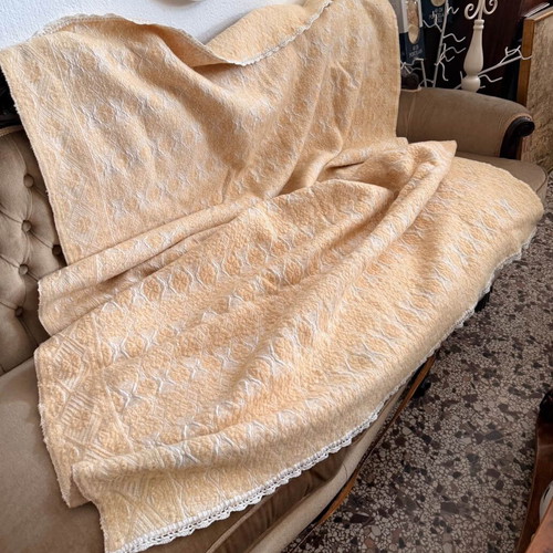 Handmade wool throw blanket used, beige 200x130 cm