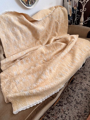 Handmade wool throw blanket used, beige 200x130 cm