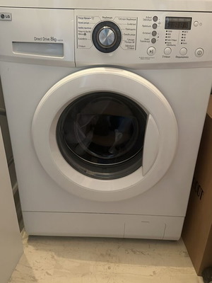 Πλυντήριο ρούχων 8kg με τεχνολογία Direct Drive σαν καινούργιο